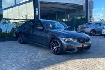 320i