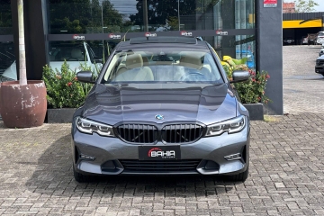 320i