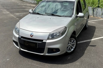 SANDERO